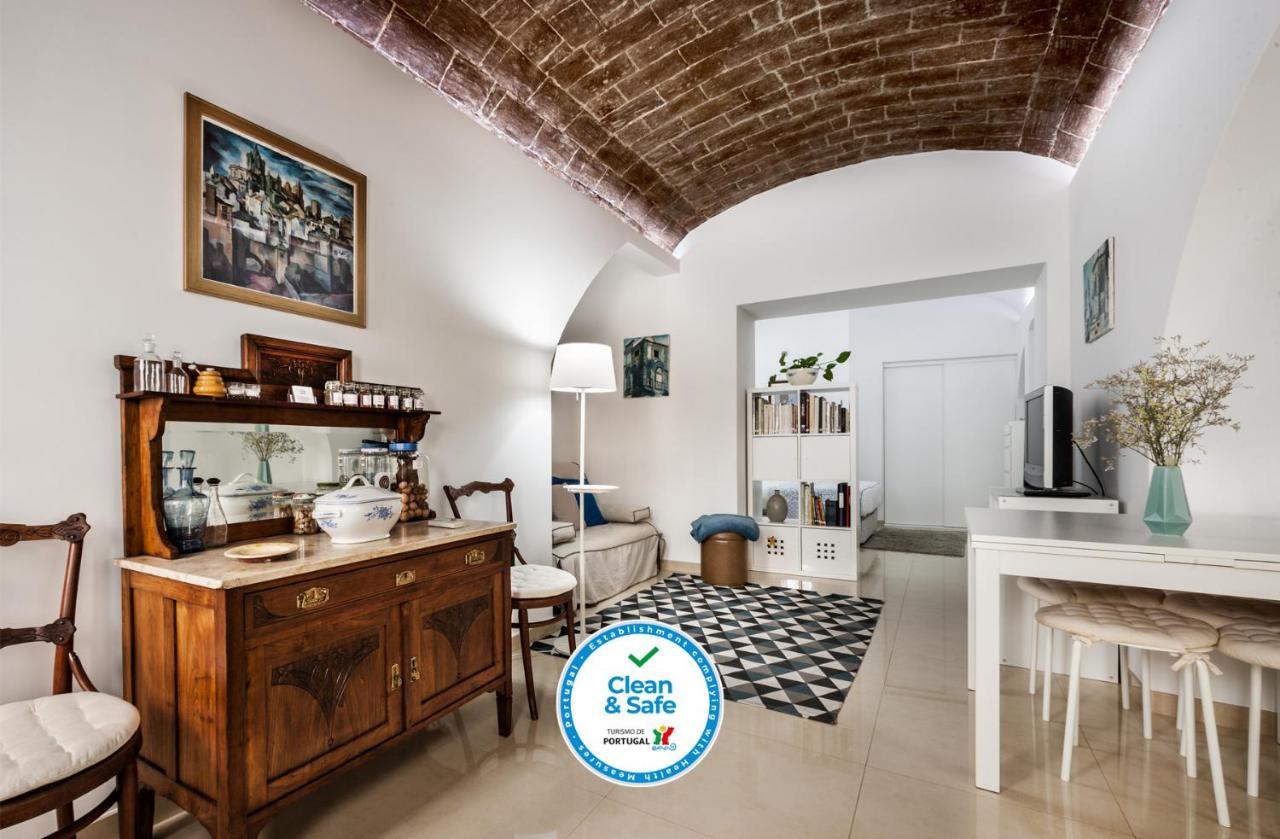 Apartment Ebora Home - Garage Free - Centro Historico *