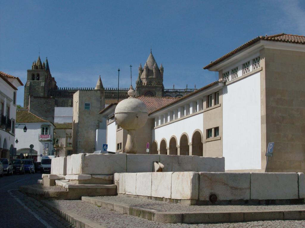 Apartment Ebora Home - Garage Free - Centro Historico Evora